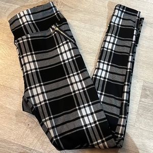Plaid zipper pocket legging